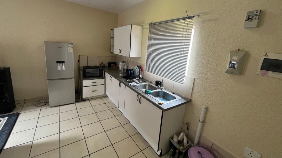 1 Bedroom Property for Sale in Rustenburg Central North West